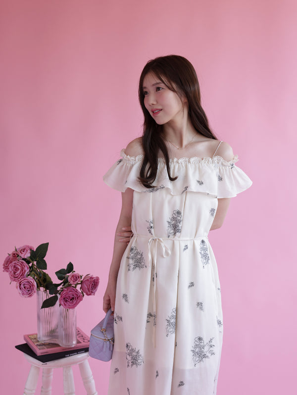 Monotone Embroidery Dress