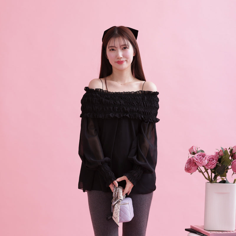 Gather Sheer Blouse