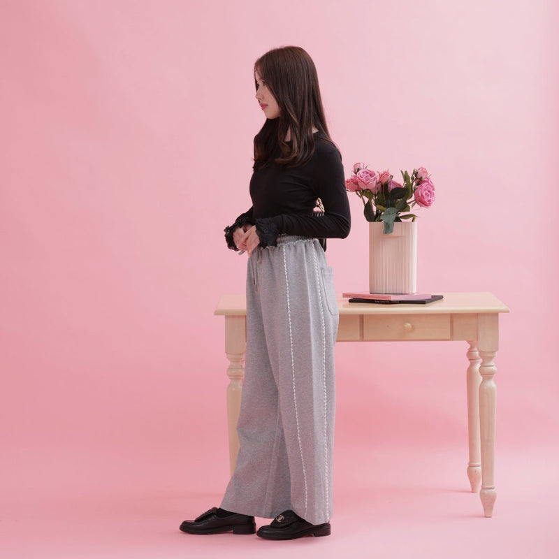 Lace Sweater Pants - MAISON MARBLE