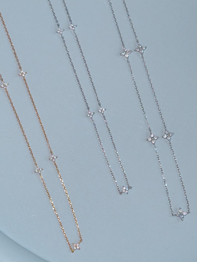 Mini Star Blink Necklace - MAISON MARBLE