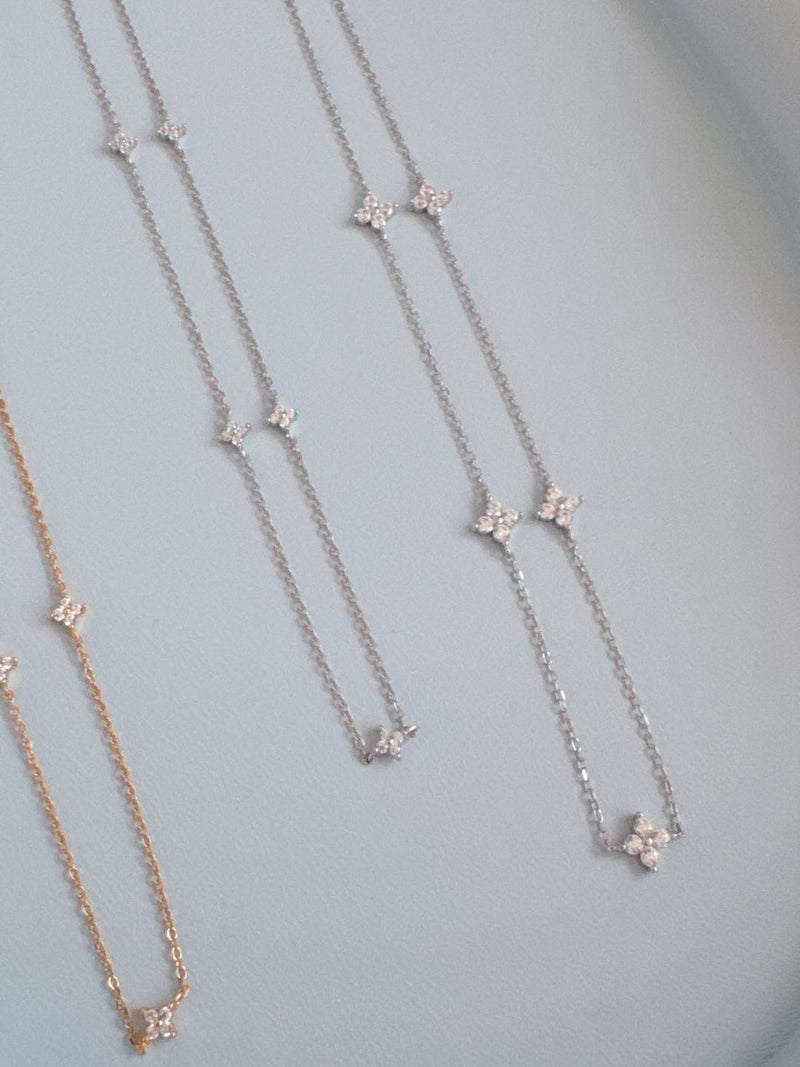 Mini Star Blink Necklace - MAISON MARBLE