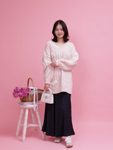 Over Sized Flower Knit - MAISON MARBLE