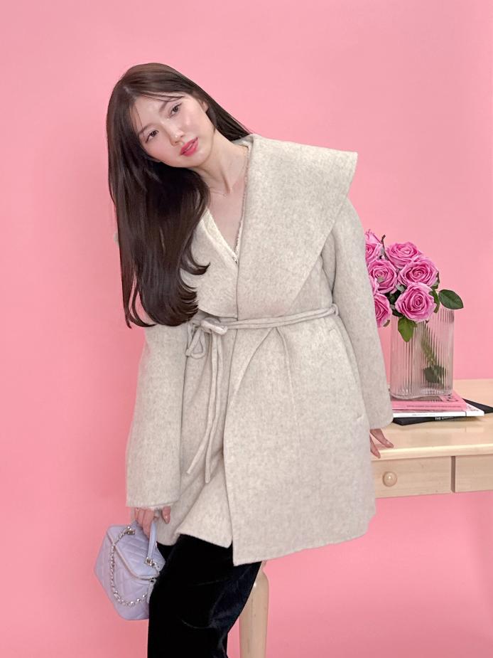 【PRE ORDER】Big Collar Coat - MAISON MARBLE
