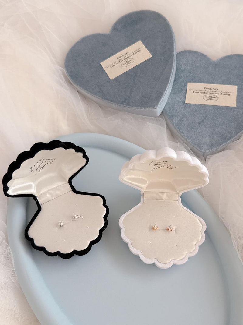 Star Blink Pierce - MAISON MARBLE