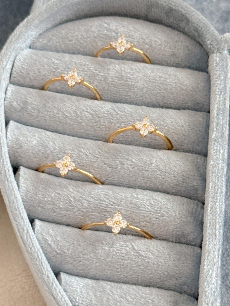 Star Blink Ring - MAISON MARBLE