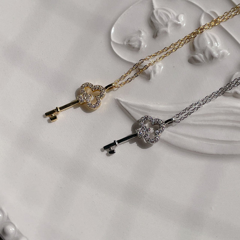 Crystal Key Necklace - MAISON MARBLE