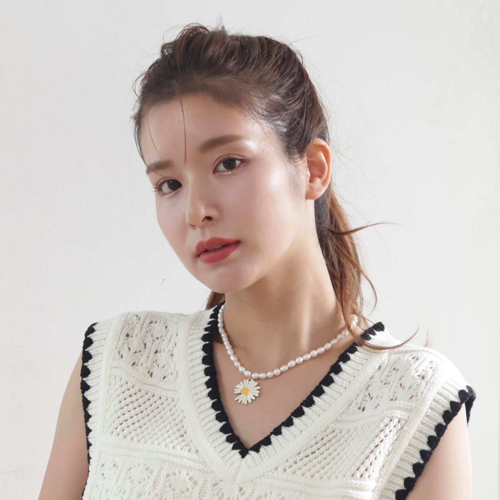 Daisy Pearl Necklace – MAISON MARBLE