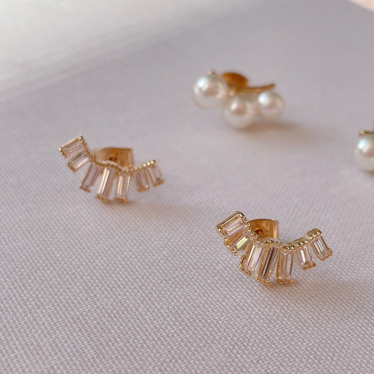 Smiley Crystal Pierce – MAISON MARBLE